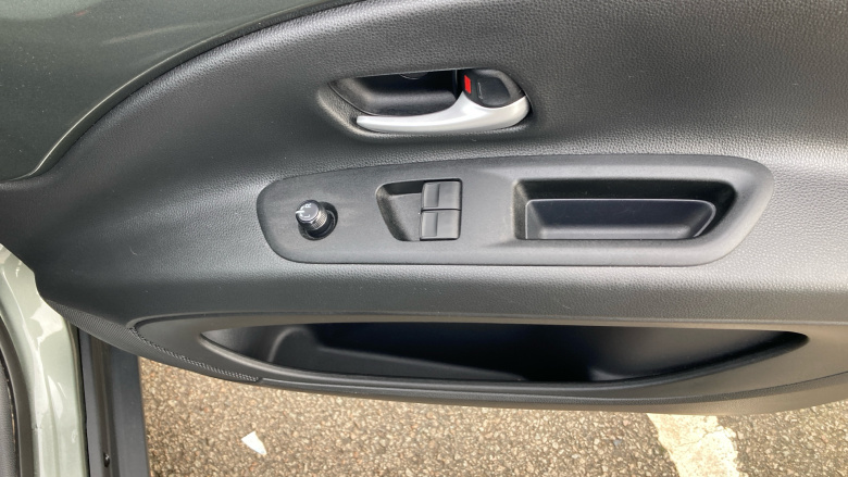 Toyota Aygo X 1.0 VVT-i Edge 5dr Auto Petrol Hatchback